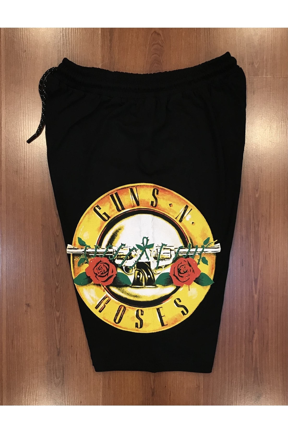 Guns N Roses Logo Baskılı Siyah Şort
